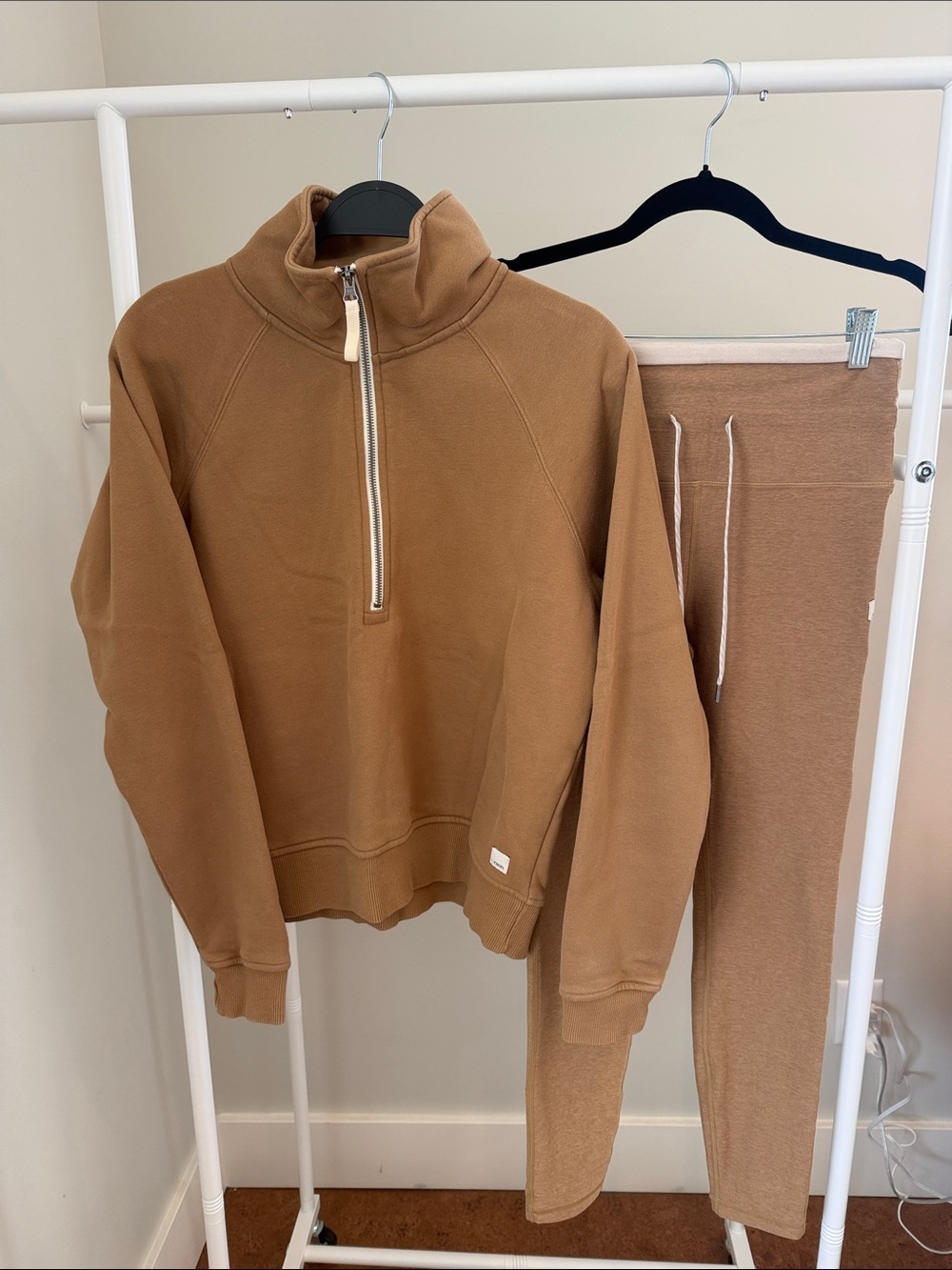 Vuori Camel Brown Quarter-Zip Pullover & Jogger Set
